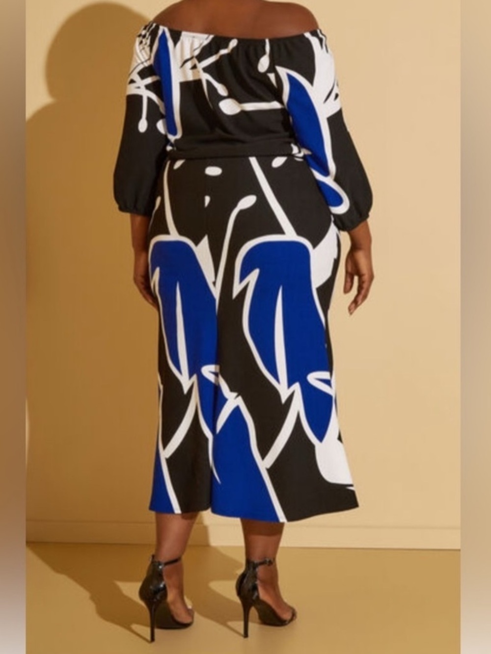 Ashley Stewart Maxi Dress Abstract Print Colors Blue, White, and Black 18/20.